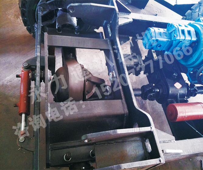 扒渣機(jī)底盤.jpg 扒渣機(jī)底盤.jpg