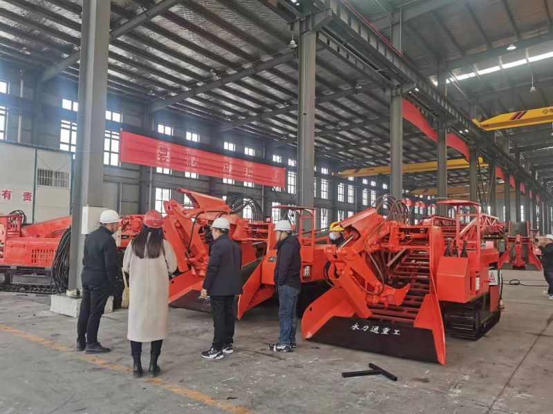 履帶式扒渣機(jī) 履帶式扒渣機(jī)